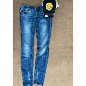🍀 Lucky Jeans • Charlie Skinny Stretch